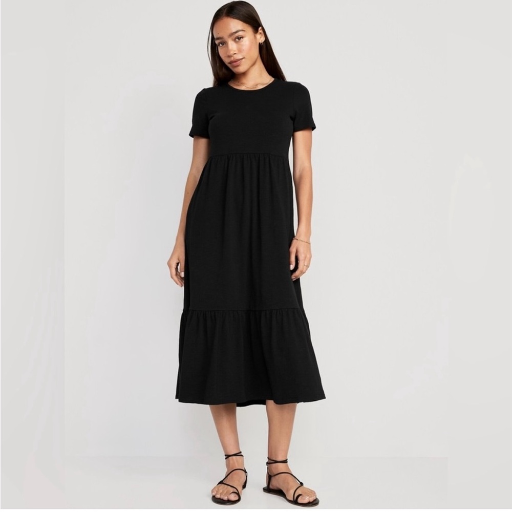 Cotton tiered midi dress. Great for transition to the fall.
